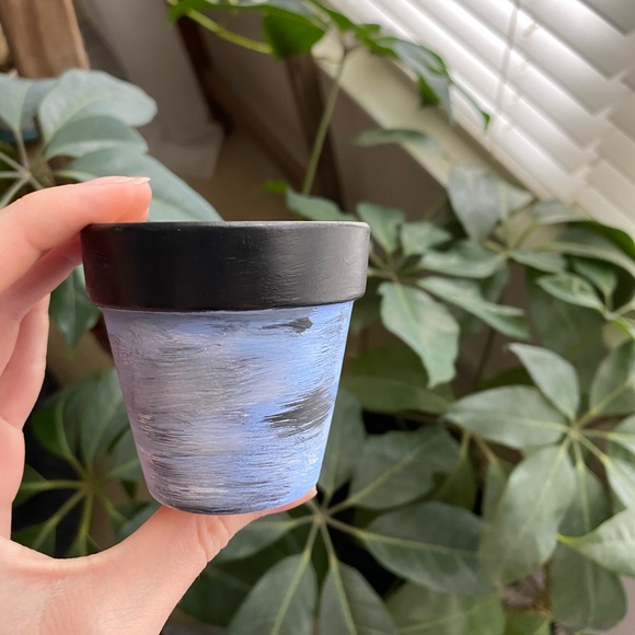 3/$25 Mini boho flower pot - Picture 3 of 4